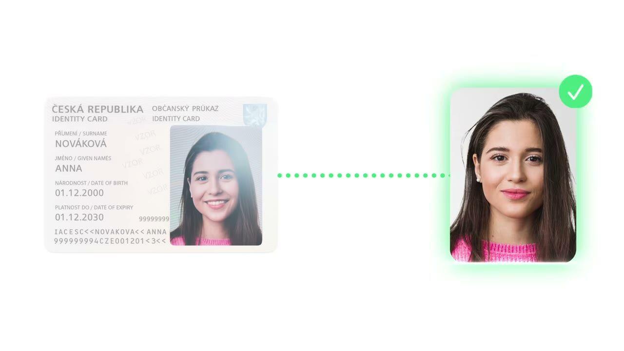 Didit Face Match 1:1, selfie compared to the ID portrait with a sub-2-second similarity score.